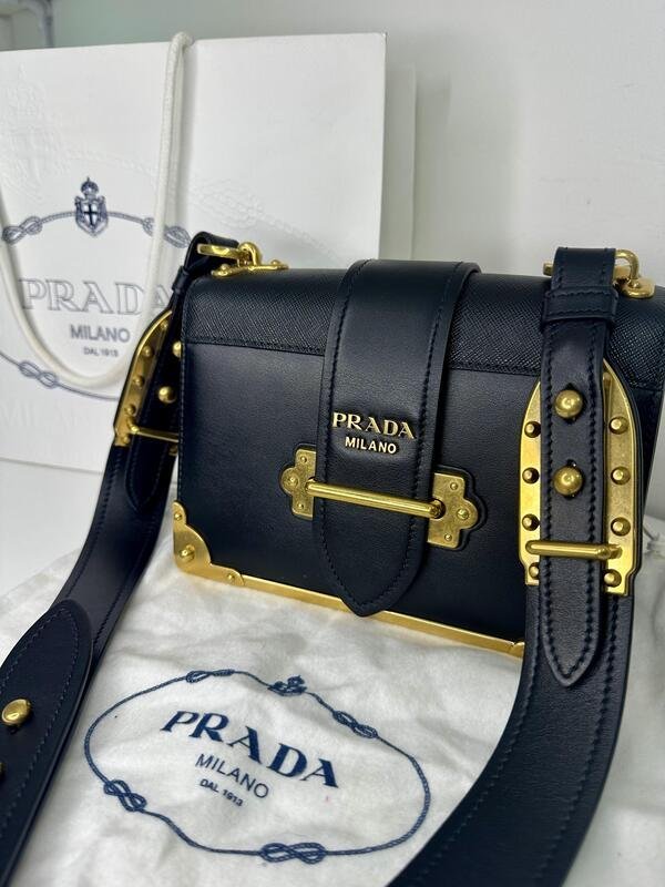 Bolsa cruzada de piel