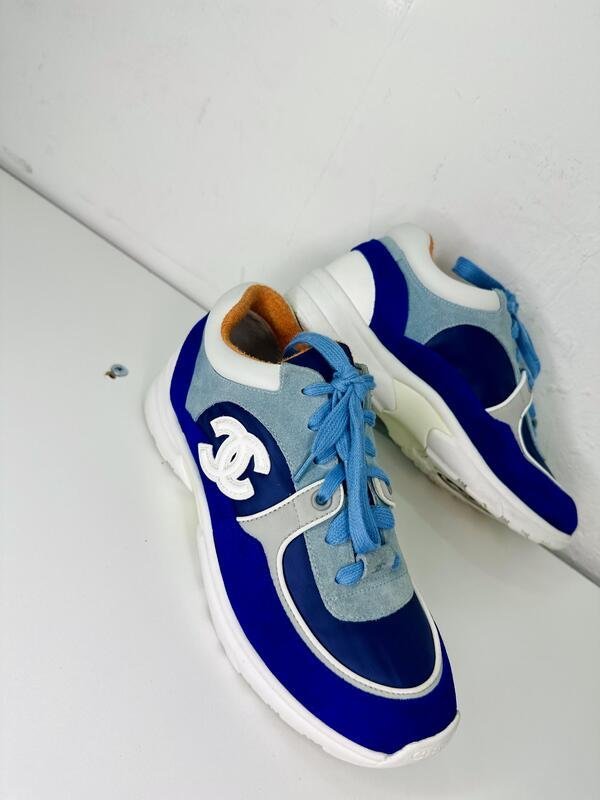 Sneakers Chanel