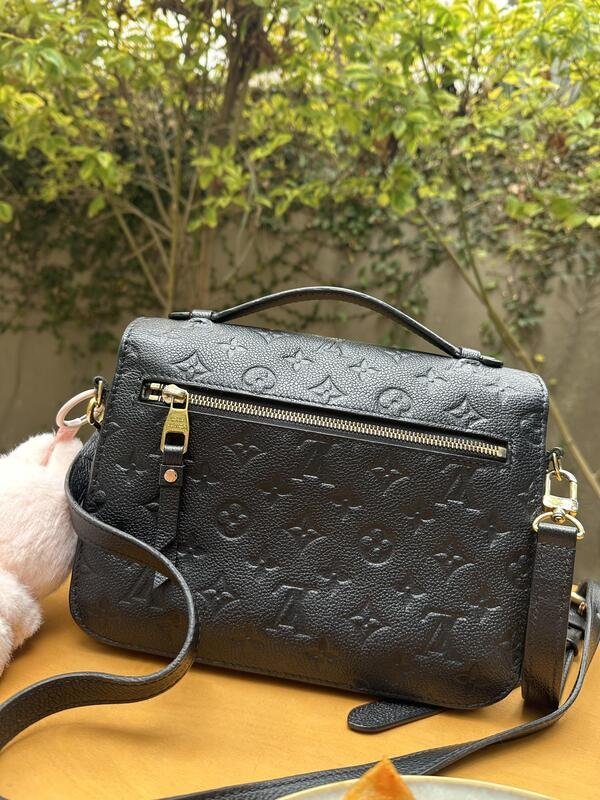 Crossbody Louis Vuitton